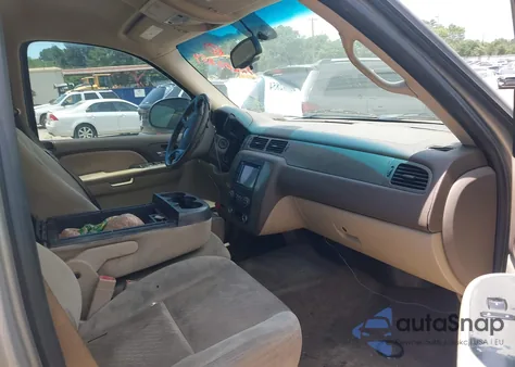 2009 Chevrolet Tahoe Ls z USA, uszkodzony, nr VIN 1GNFC13C09R208926